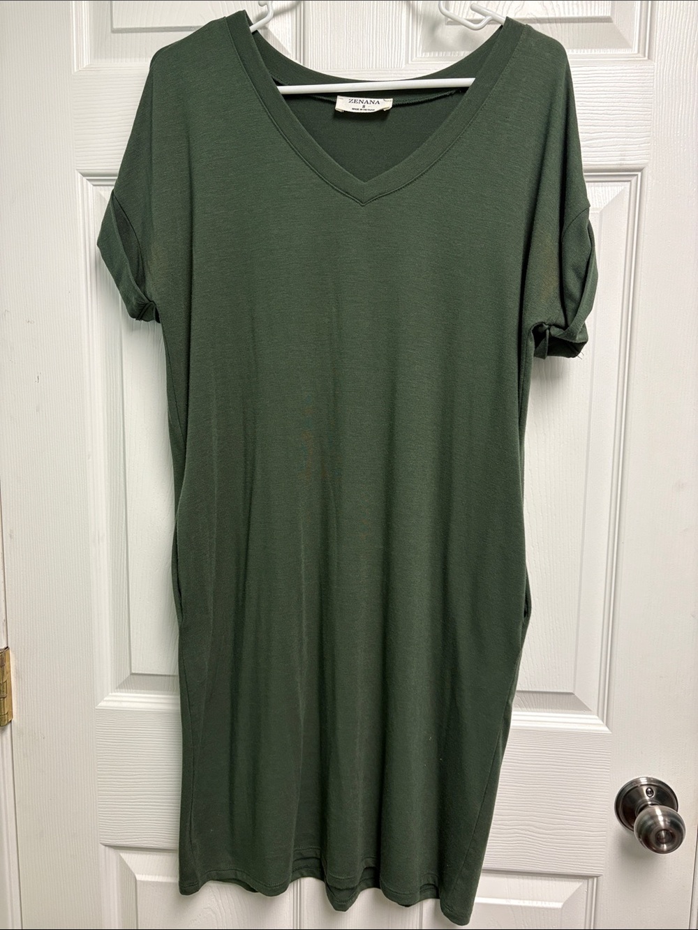 Zenana Outfitters Olive V-Neck Dress with Pockets Size Small
